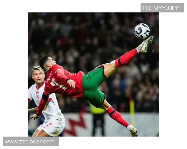 足球巨星魅力无穷海报展示完美瞬间与场上风采