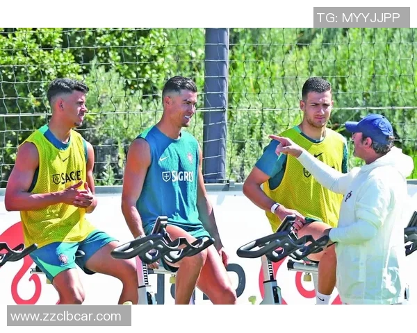 全球顶级足球巨星风采荟萃动态屏保震撼呈现 全球顶级足球巨星风采荟萃动态屏保震撼呈现